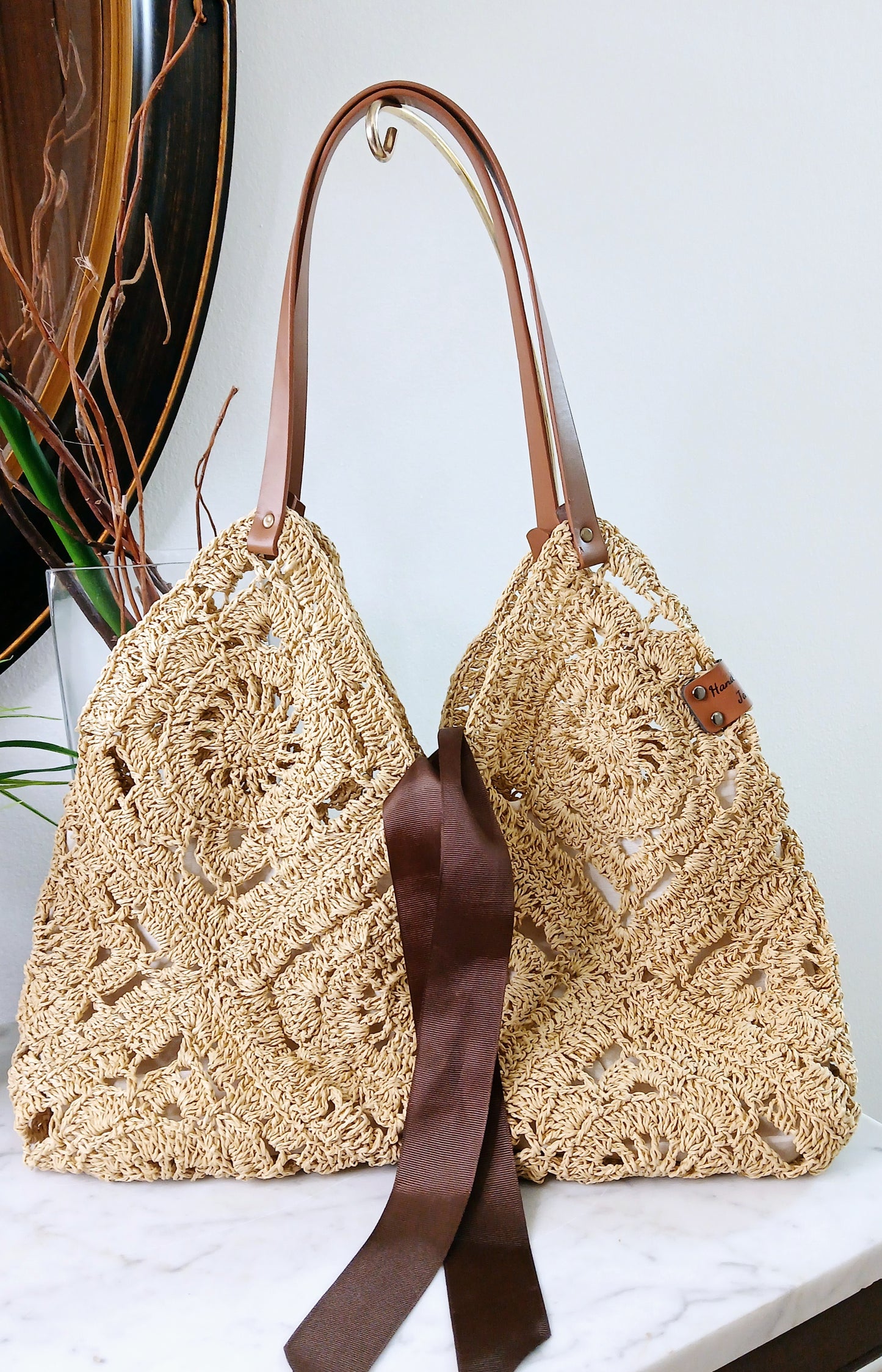 Large raffia crochet bag