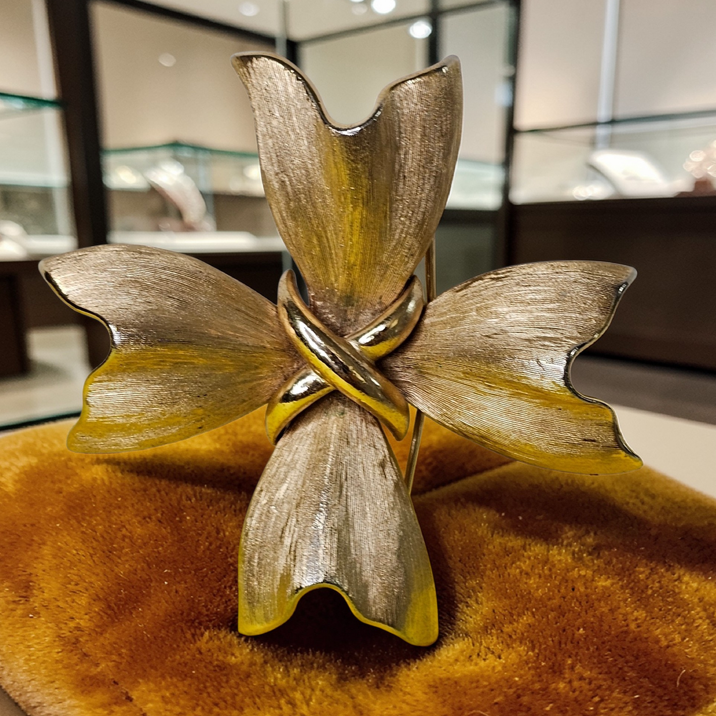 Italian Trifari Brooch