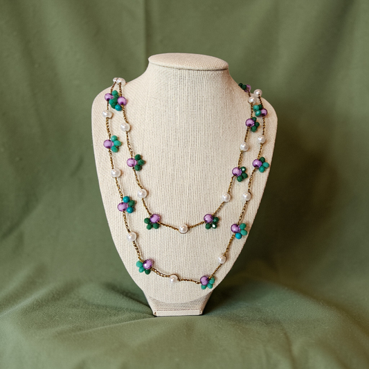 Flower stich necklace